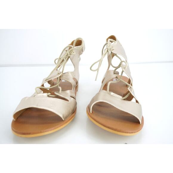 Nordstrom Brass Plum BP Gold Leather Ankle Strappy Flat Caged Sandal SZ 6.5 New - Picture 3 of 11